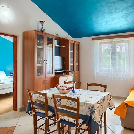 Greis With 4 Bedrooms And Pool In Buje * Momjan