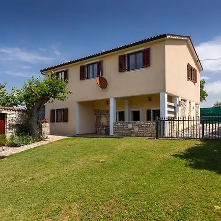 빌라 Greis With 4 Bedrooms And Pool In Buje *