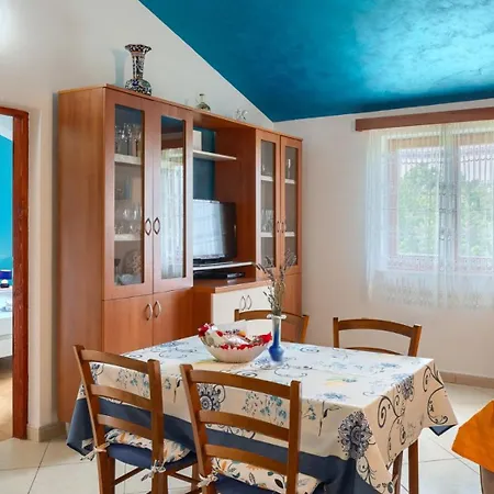 Greis With 4 Bedrooms And Pool In Buje * Momjan