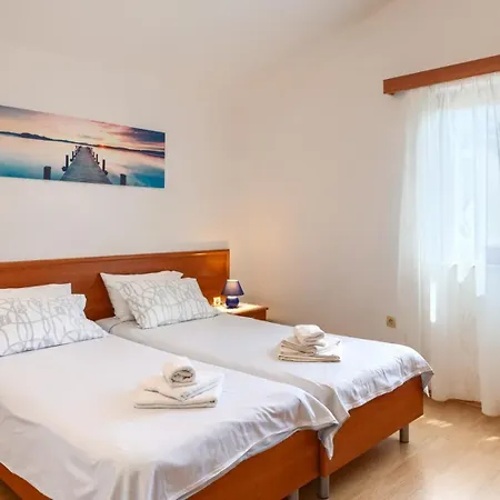 Βίλα Greis With 4 Bedrooms And Pool In Buje