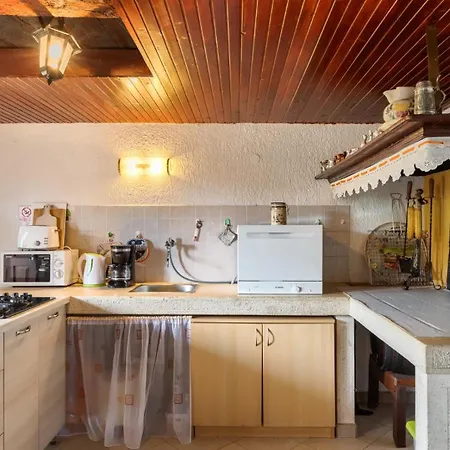 Βίλα Greis With 4 Bedrooms And Pool In Buje *