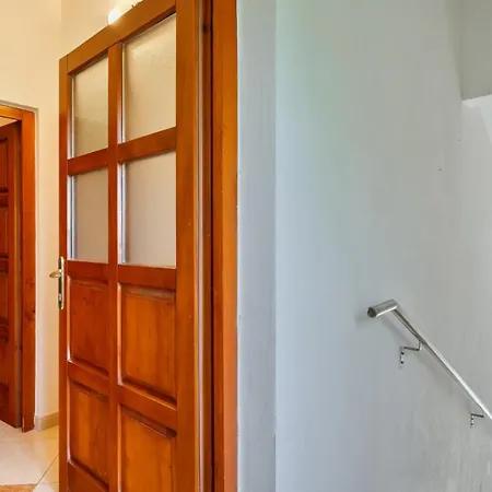 Greis With 4 Bedrooms And Pool In Buje * Momjan